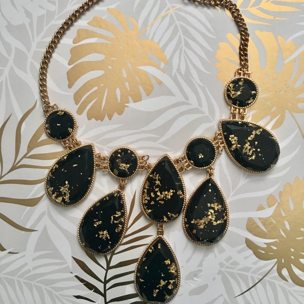 Necklace || Black & Gold